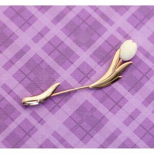 Vintage White Tulips Art Nouveau Stick Pin by Avon - V19